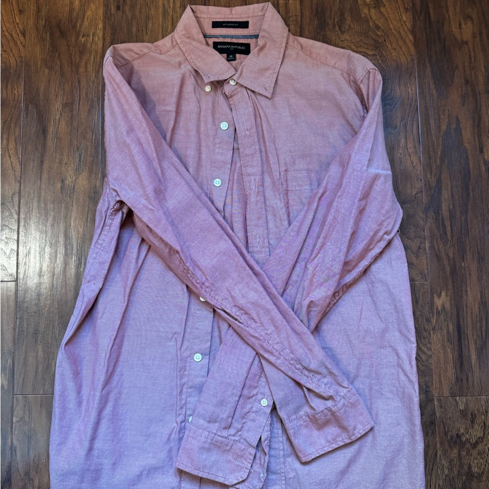 Banana Republic Men's Light Red Button-Down Shirt